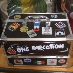 Makeup Case Organizer